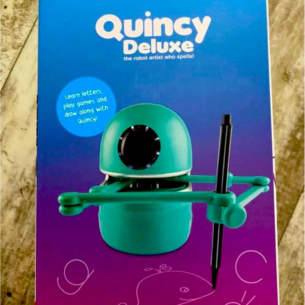 Quincy Deluxe Learning Robot - NEW - GIFTABLE